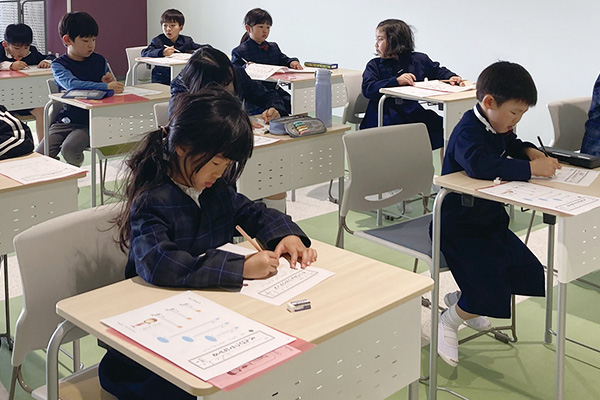 国語・算数教室の様子
