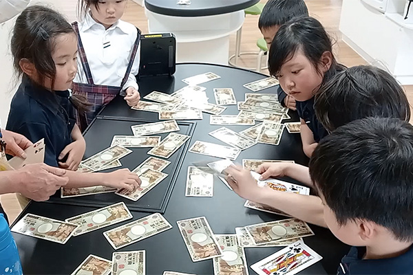 室内遊びの様子
